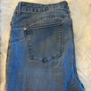 Chico's straight leg jeans, Chico Size 2 (m/12/14), fun detail dart back pocket
